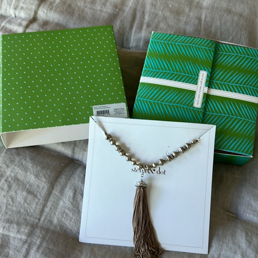 STELLA & DOT MILANS TASSEL PENDANT